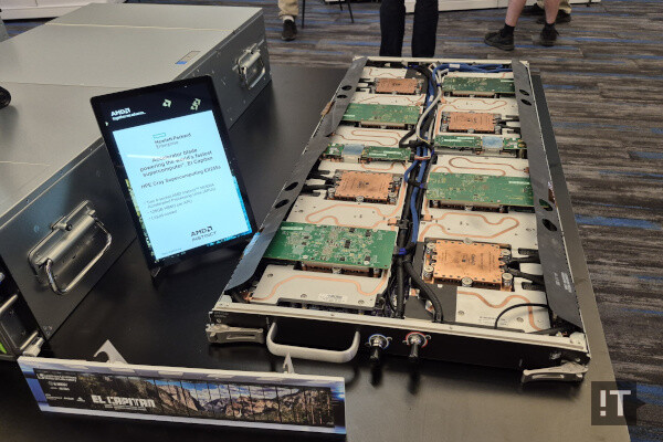 AMD MI300A 기반으로 구성된 ‘엘 캐피탄’ 슈퍼컴퓨터의 개별 노드 / 권용만 기자