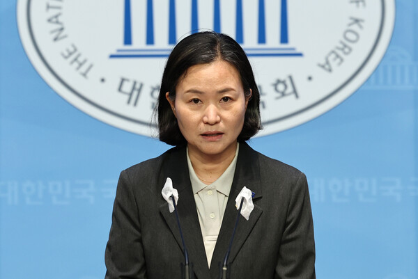 이해민 당시 조국혁신당 당선인이 2024년 5월 9일 오전 서울 여의도 국회 소통관에서 일본 '라인' 매각 관련 기자회견을 하고 있다. / 뉴스1