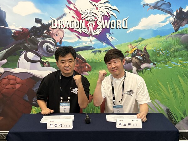 박정식 하운드13 대표(왼쪽)는 아이덴티티게임즈 공동 창업자로 드래곤 네스트 개발을 총괄했다. 2014년 하운드13을 설립해 헌드레드 소울을 출시하고 2021년 가레나로부터 200억원 이상의 투자를 유치했다. / 웹젠