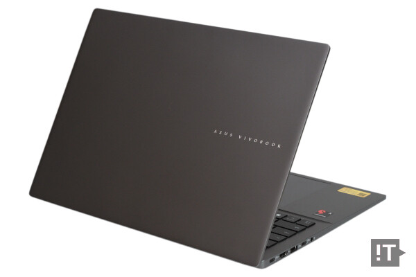 일상의 실용성에 집중해 높은 상품성 갖춘 에이수스 ‘비보북 S16’ / 권용만 기자