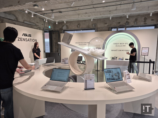 1층에 마련된 ‘젠북 A14’ 전시 공간 / 권용만 기자