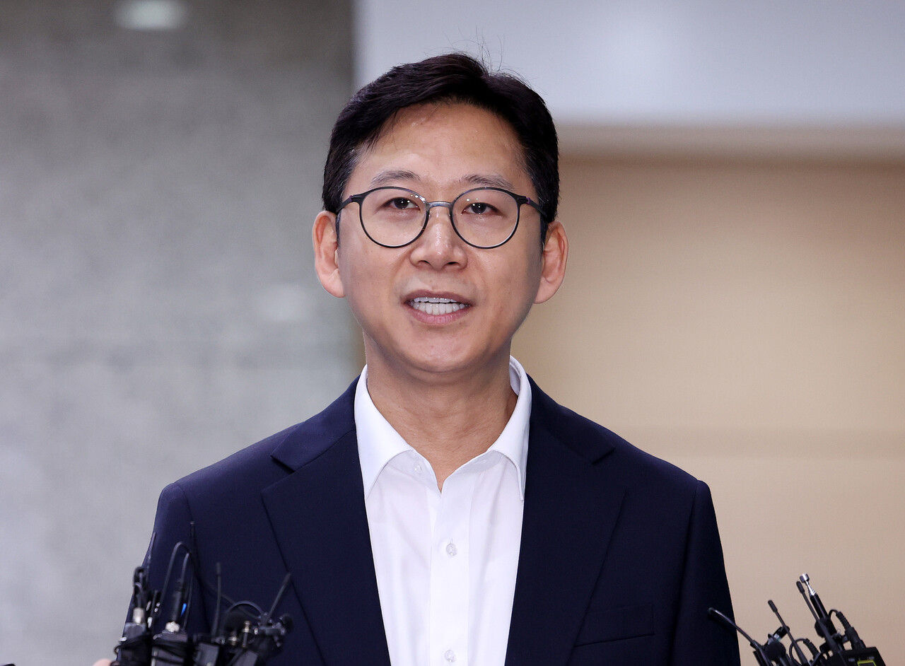 배경훈 과학기술정보통신부 장관 후보자가 24일 오전 서울 종로구 광화문우체국에 마련된 인사청문회 준비 사무실로 첫 출근을 하며 인사말을 하고 있다. 2025.6.24/뉴스1