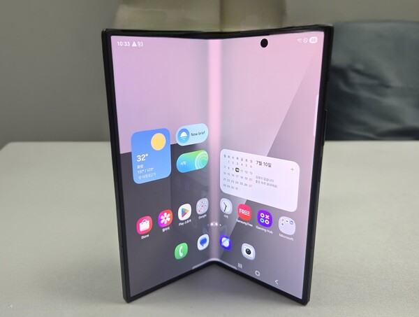 삼성전자 폴더블 스마트폰 신작 '갤럭시Z폴드7' 펼친 이미지. / 이선율 기자