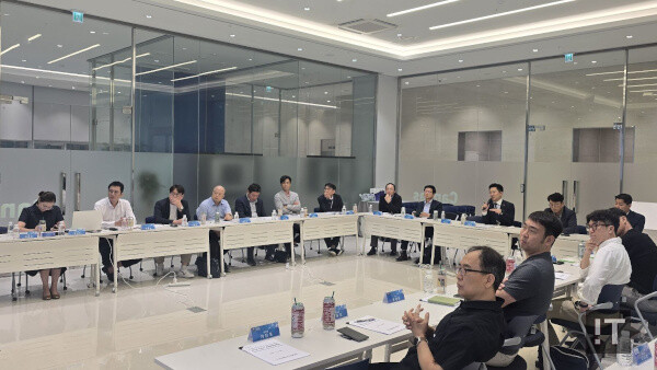 주요 회원사들이 DaaS 지원분과위원회의 첫 정기회의에 참석했다. / IT조선