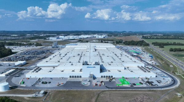 얼티엄셀즈가 테네시주 스프링힐 공장에서 LFP 배터리를 생산하기로 했다. / GM