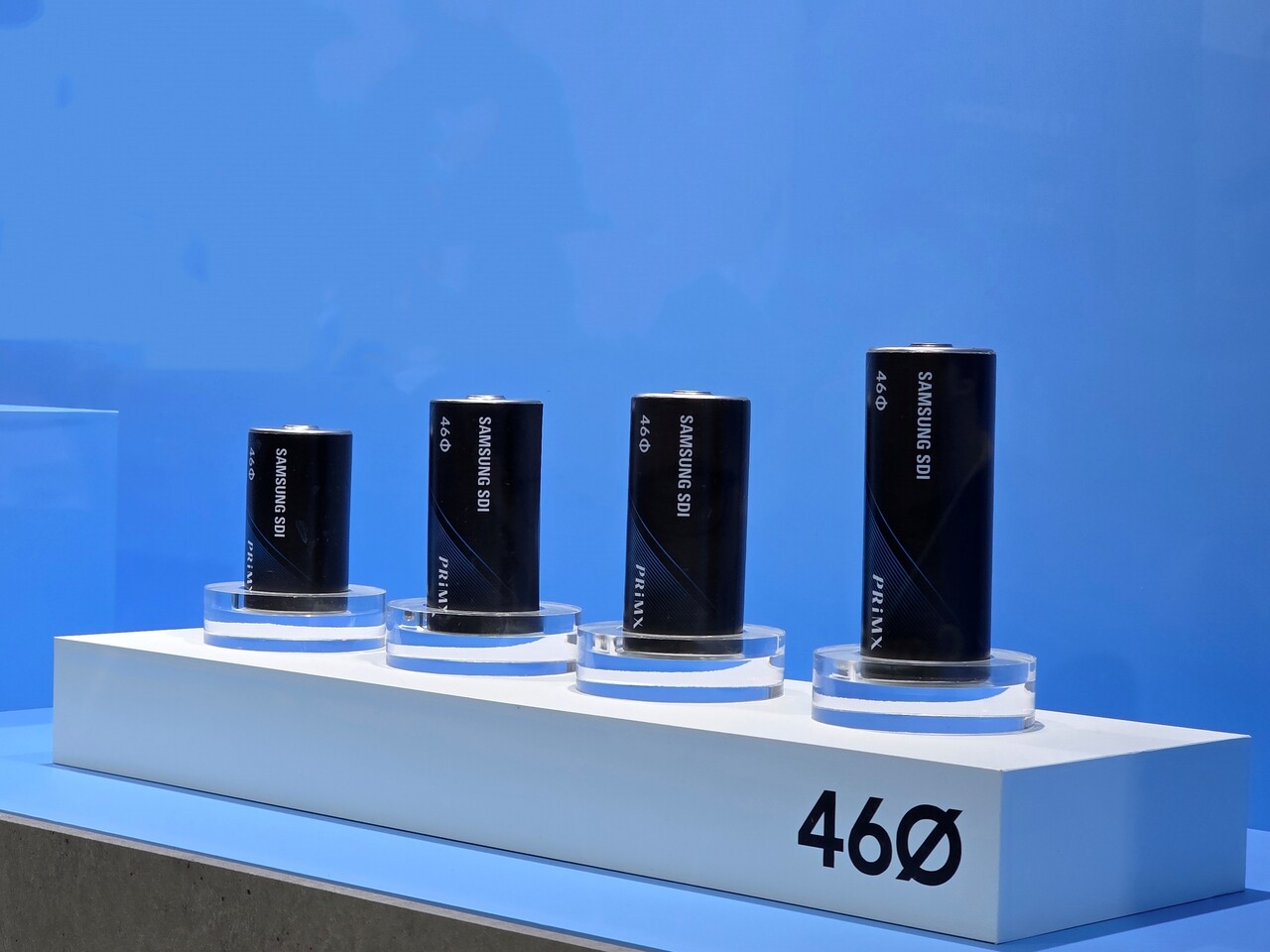 삼성SDI가 3월 개최된 '인터배터리 2025'에서 공개한 46파이 배터리 라인업 / 삼성SDI