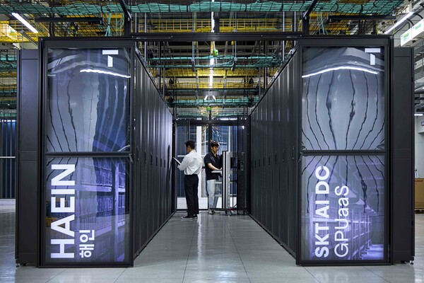 SK브로드밴드 가산 인공지능(AI) 데이터센터(DC)에 구축된 B200 클러스터 ‘해인’. / SK텔레콤