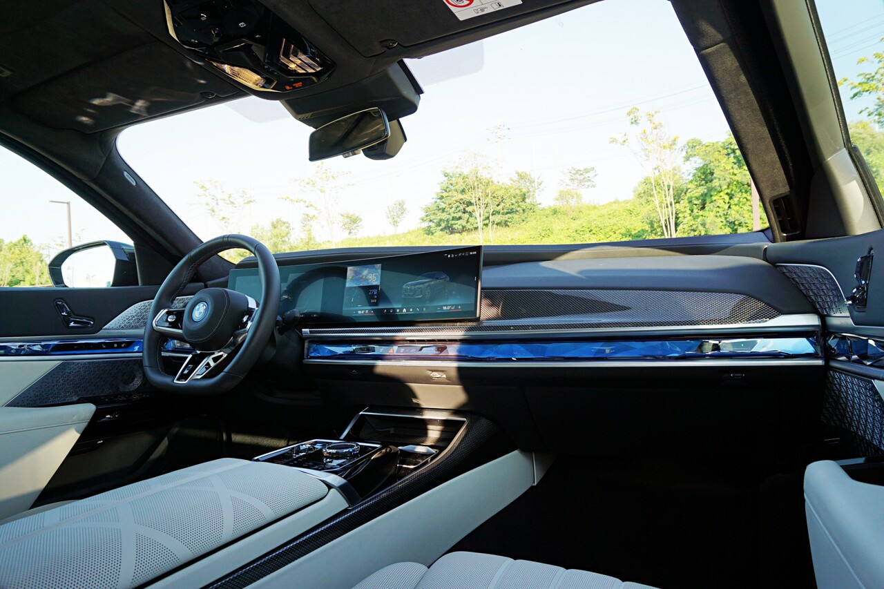 BMW i7 M70 실내. / 허인학 기자