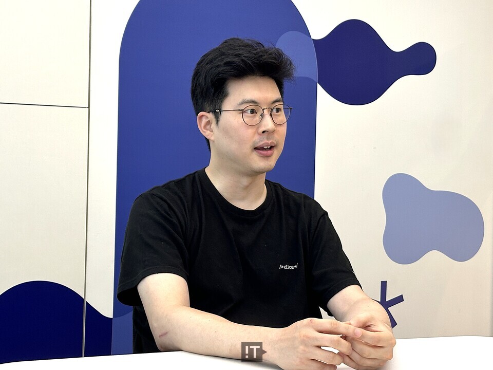 김재원 엘리스그룹 대표가 IT조선과 인터뷰하고 있다. / 김경아 기자