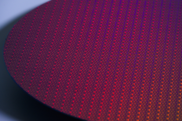 인텔의 ‘18A’ 공정 웨이퍼 / 인텔