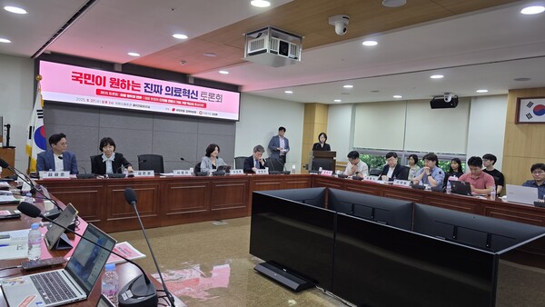 의료AI와 데이터 통합 등을 활용한 의료 질 향상을 위해서는 정보보안과 사고 방지책이 뒷받침돼야 한다는 주장이 나왔다. / 김동명 기자