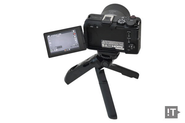 엔트리급에서 기대되는 수준 이상의 역량을 선보인 캐논 EOS R50 V 카메라 / 권용만 기자