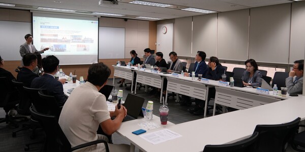 한국인공지능·소프트웨어산업협회는 코리아스타트업포럼과 지난 18일 AI 스타트업 생태계 발전을 위한 간담회를 개최했다고 19일 밝혔다. / 한국인공지능·소프트웨어산업협회