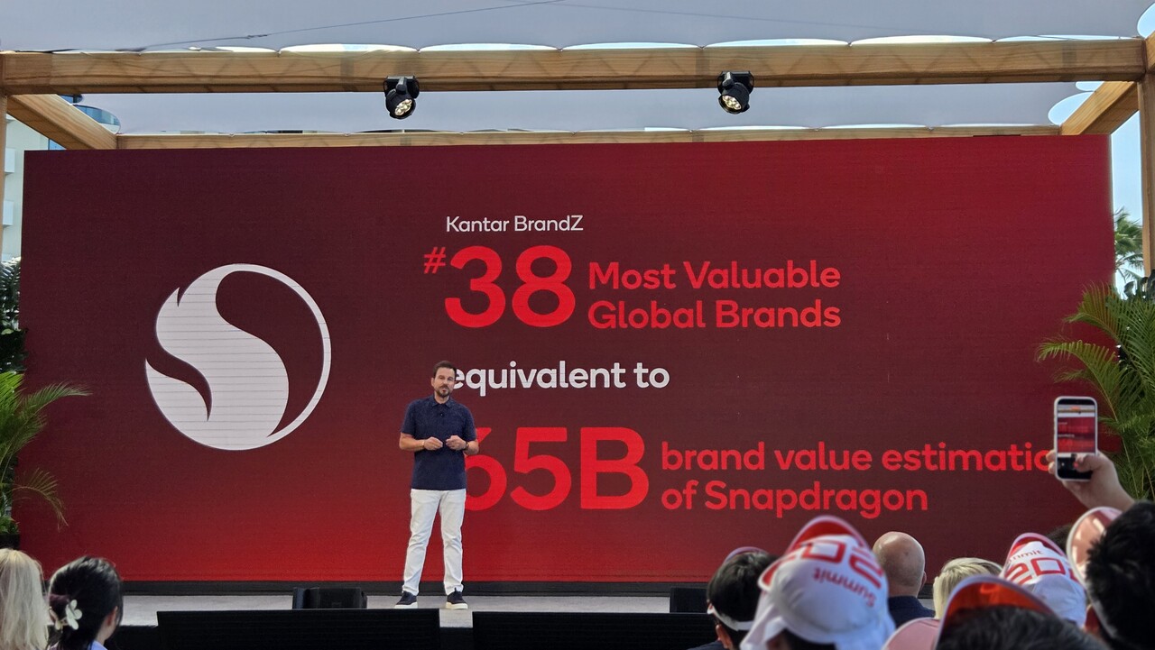 돈 맥과이어 퀄컴 CMO가 23일(현지시각) 미국 하와이 하얏트 리젠시 마우이 리조트에서 열린 ‘스냅드래곤 서밋 킥오프’에서 발표를 하고 있다. / 이광영 기자