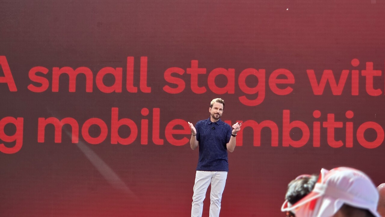 23일(현지시각) 미국 하와이 하얏트 리젠시 마우이 리조트에서 열린 '스냅드래곤 킥오프'에서 돈 맥과이어 퀄컴 최고마케팅책임자(CMO)가 발표를 하고 있다. / 이광영 기자