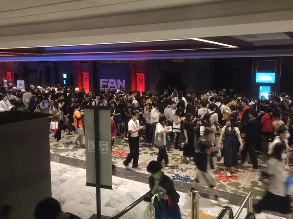 9월 28일  LCK 파이널 결승전이 치뤄지는 인천 인스파이어 아레나에는 이른 시간부터 많은 관람객들의 방문이 이어지고 있다. / 천선우 기자