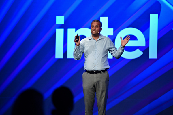 사친 카티 인텔 네트워크 및 엣지 그룹 총괄 부사장 겸 최고 기술 및 AI 책임자 / 인텔