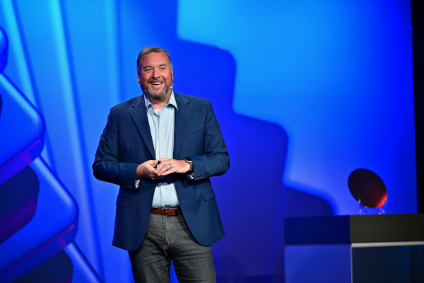 케빈 오버클리 인텔 파운드리 서비스 총괄 부사장 / 인텔