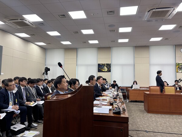 정부 관계자들이 21일 국회 과학기술정보방송통신위원회의 해킹 관련 소관기관 국정감사에서 출석해 있다. / 김광연 기자