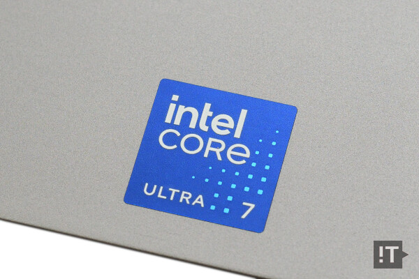 인텔 코어 울트라 2세대 중 ‘루나 레이크’를 탑재했다. / 권용만 기자