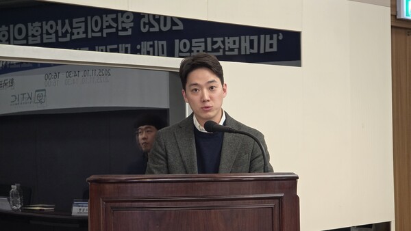 선재원 원산협 공동회장이 10일 서울 광화문 한국프레스센터에서 열린 간담회에서 비대면진료 법제화가 국민 관점에서 설계돼야 한다고 주장했다. / 김동명 기자