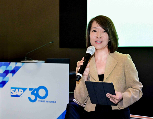 신은영 SAP 코리아 대표이사가 발언하는 모습 / SAP 코리아