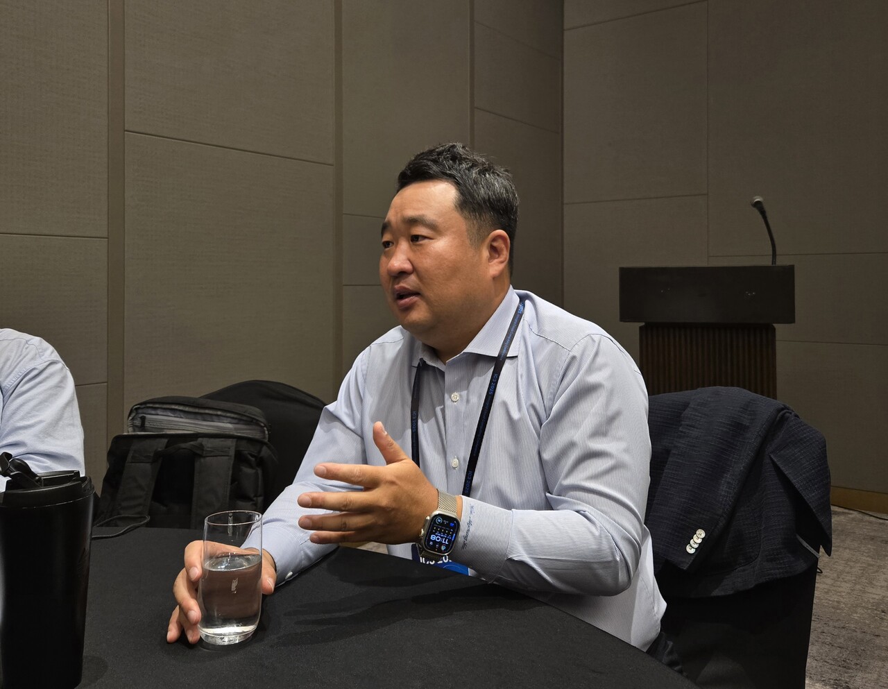 김명진 이노그리드 대표가 12일 'IC3 2025' 행사장에서 기자들과 인터뷰를 진행하고 있다. / 홍주연 기자
