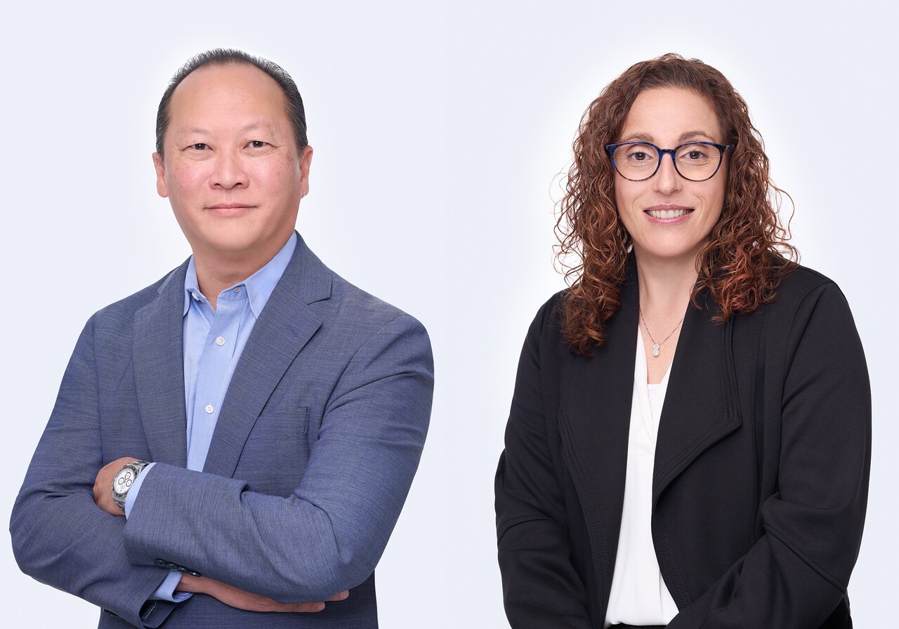 (왼쪽부터) 리벨리온의 마샬 초이(Marshall Choy) 신임 CBO(최고사업책임자)와 제니퍼 글로어(Jennifer Glore) 프로덕트 매니지먼트 EVP / 리벨리