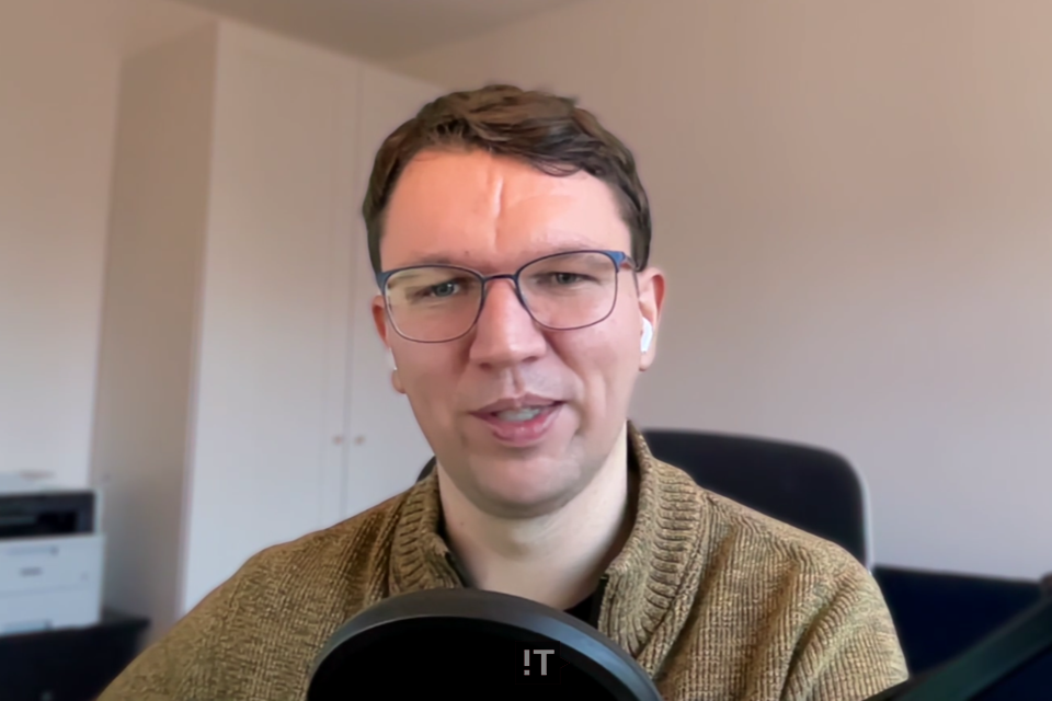 스테판 메스켄(Stefan Mesken) 딥엘 최고과학자(CS)가 IT조선과 진행한 화상인터뷰에서 답변하고 있다. / 딥엘