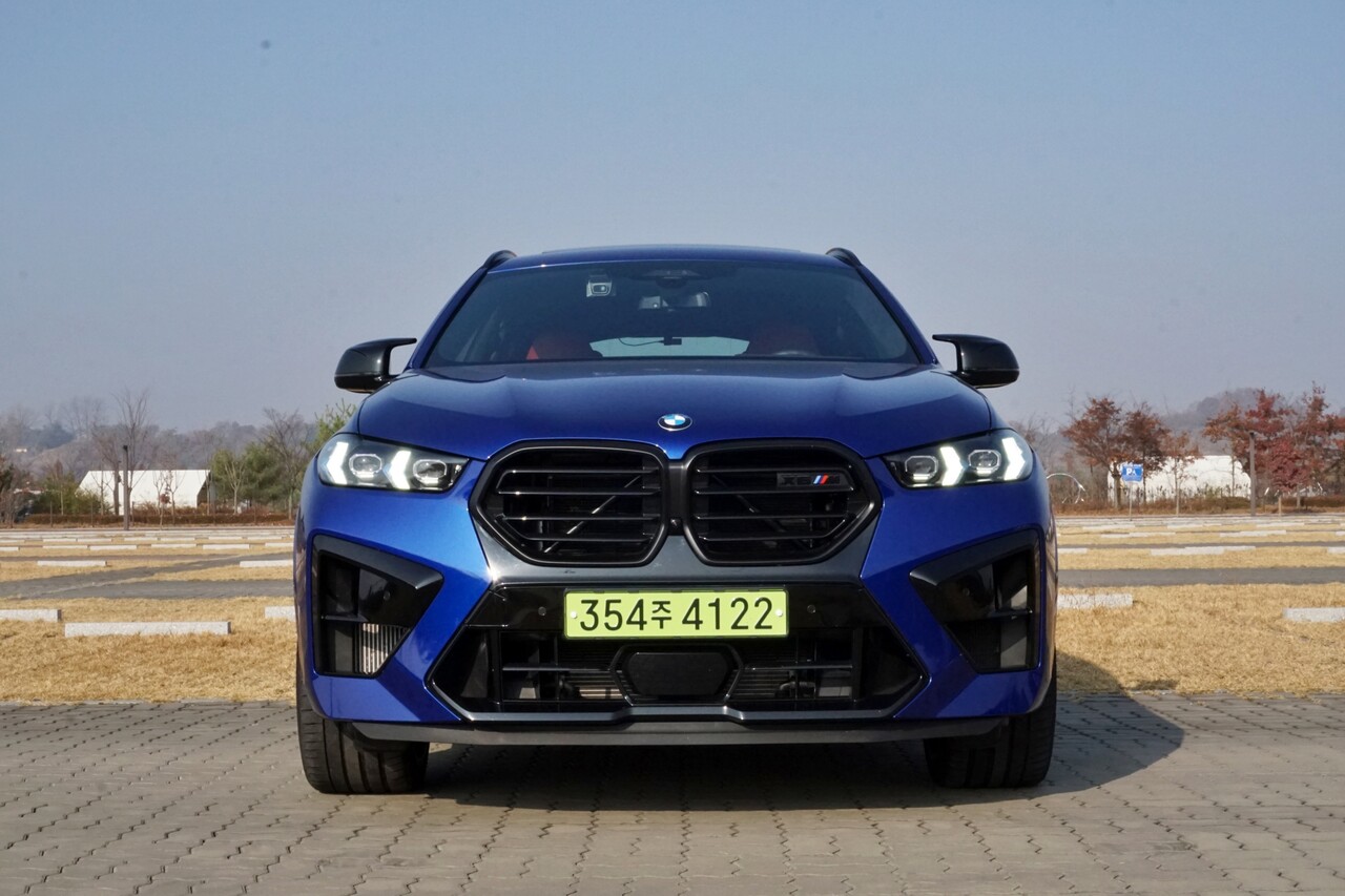 BMW X6 M 컴페티션 전면. / 허인학 기자