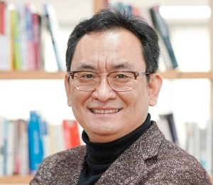 "경차가 슈퍼카 추월"... 거대 AI 꺾은 '작은 거인들'﻿ [정원훈의 AI 트... - 뉴스 썸네일 이미지