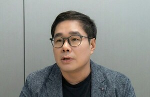 '유령 GDP'의 공포를 넘어, '지능 자산화'의 시대로 [이승현의 AI 네이티... - 뉴스 썸네일 이미지