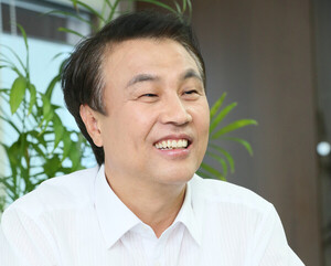 <b>석창규</b> 웹케시그룹 회장, <b>비즈플레이</b> 'B2E·AI 사업' 키운다