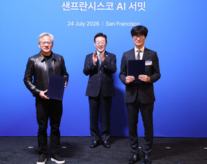 매출은 역대 최대 이익은 제자리… 네이버 ‘AI 수익화’ 시험대