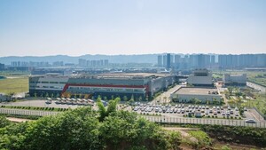 SK하이닉스, 4조원대 中 충칭공장 지분 매각설