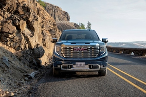 “426마력 V8 품은 픽업”…GMC 시에라 드날리, 아웃도어 활용성↑