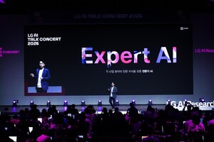 범용 AI 대신 산업 현장으로…LG 엑사원, 제조·금융·과학 공략